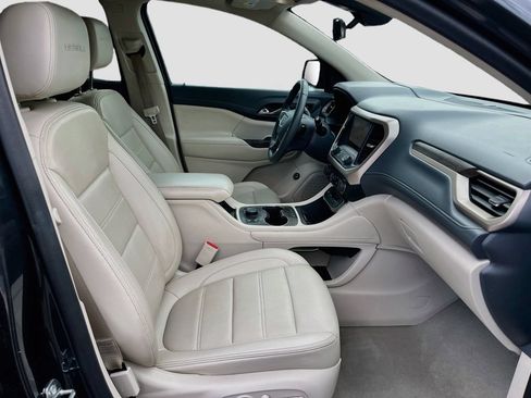 Used 2023 GMC Acadia Denali w/ Denali Ultimate Package FWD image 31