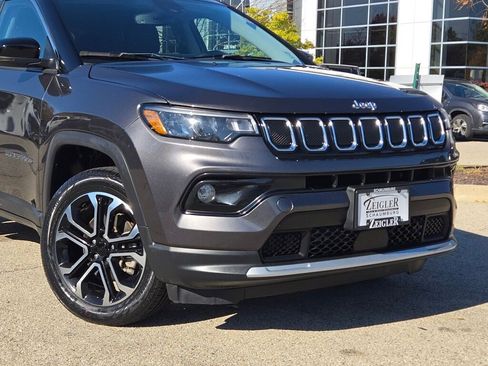 Used 2022 Jeep Compass Limited image 2