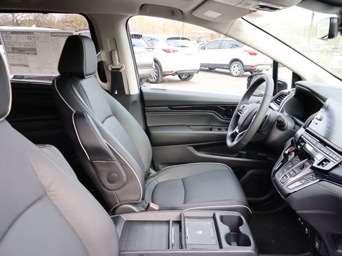 New 2026 Honda Odyssey Elite image 5