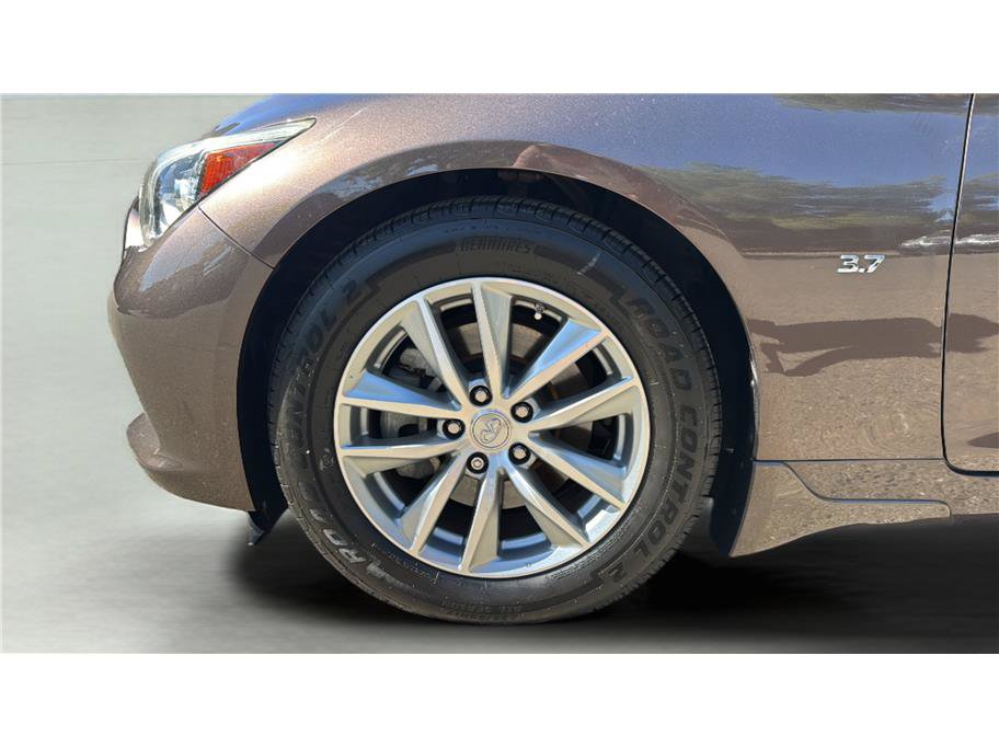 Used 2015 INFINITI Q50 Premium w/ Navigation Package RWD image 13