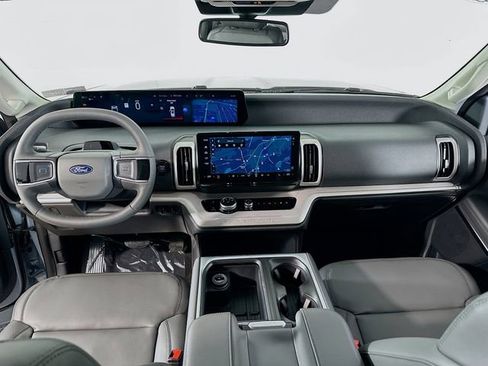 New 2026 Ford Expedition Active image 16