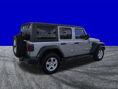 Used 2019 Jeep Wrangler Unlimited Sport S AWD/4WD image 4