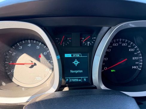 Used 2017 Chevrolet Equinox LT w/ Convenience Package image 11