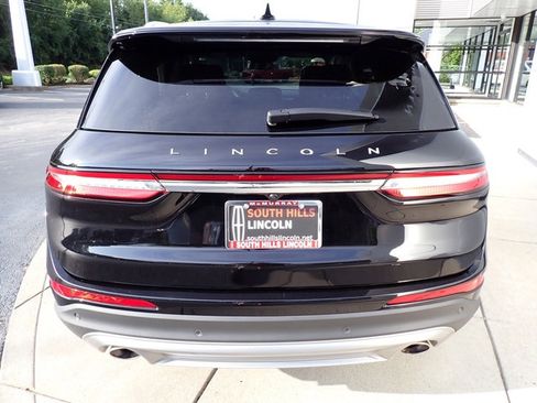 Used 2022 Lincoln Corsair AWD w/ Premium Package image 4