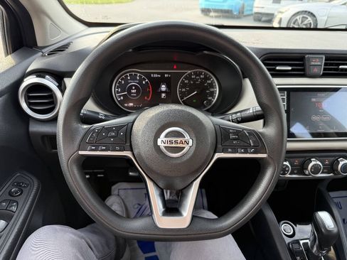 Used 2020 Nissan Versa SV FWD image 20