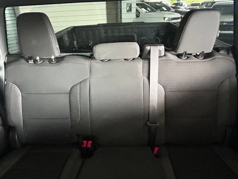 Used 2022 Chevrolet Silverado 1500 Custom RWD image 13
