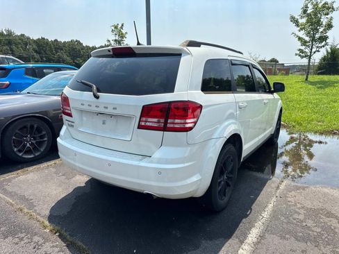 Used 2020 Dodge Journey SE w/ SE Popular Equipment Group FWD image 13
