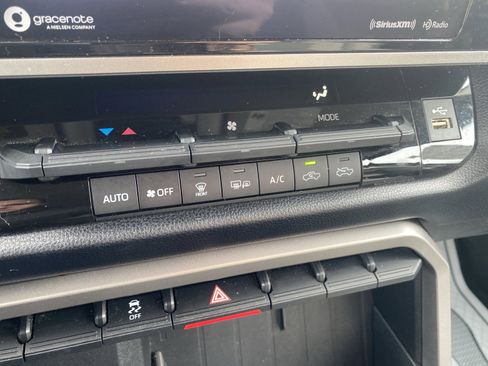 Used 2022 Toyota Tundra SR5 image 19