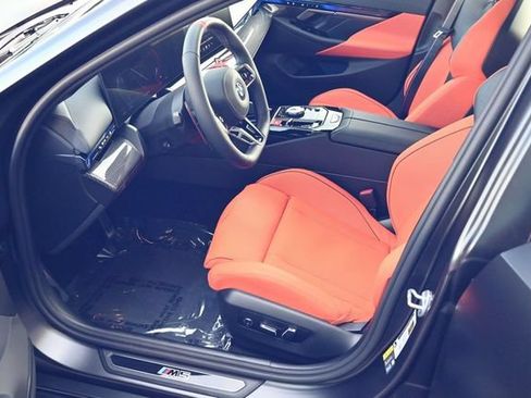 Used 2026 BMW M5 w/ Executive Package AWD/4WD image 25