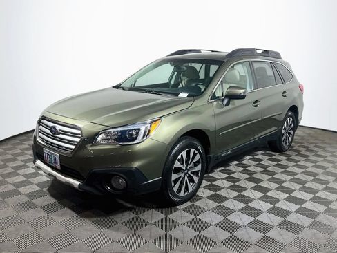 Used 2016 Subaru Outback 2.5i Limited AWD/4WD image 3