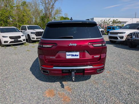 Used 2023 Jeep Grand Cherokee L Summit w/ Rear Seat Video Group I AWD/4WD image 4