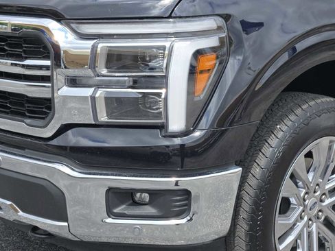 Used 2025 Ford F150 Lariat w/ Equipment Group 501A Mid AWD/4WD image 9