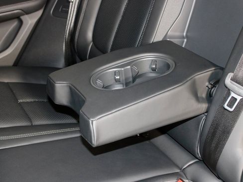 New 2026 Porsche Macan image 35