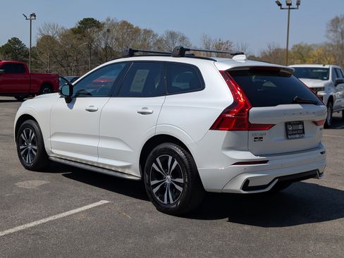 Used 2024 Volvo XC60 B5 Core image 7