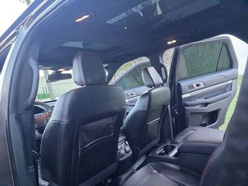 Used 2019 Ford Explorer Sport w/ Equipment Group 401A image 12