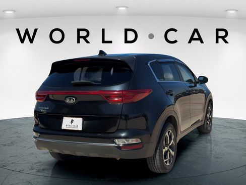 Used 2020 Kia Sportage LX AWD/4WD image 2