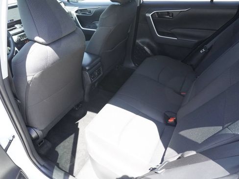 Used 2025 Toyota RAV4 LE AWD/4WD image 29