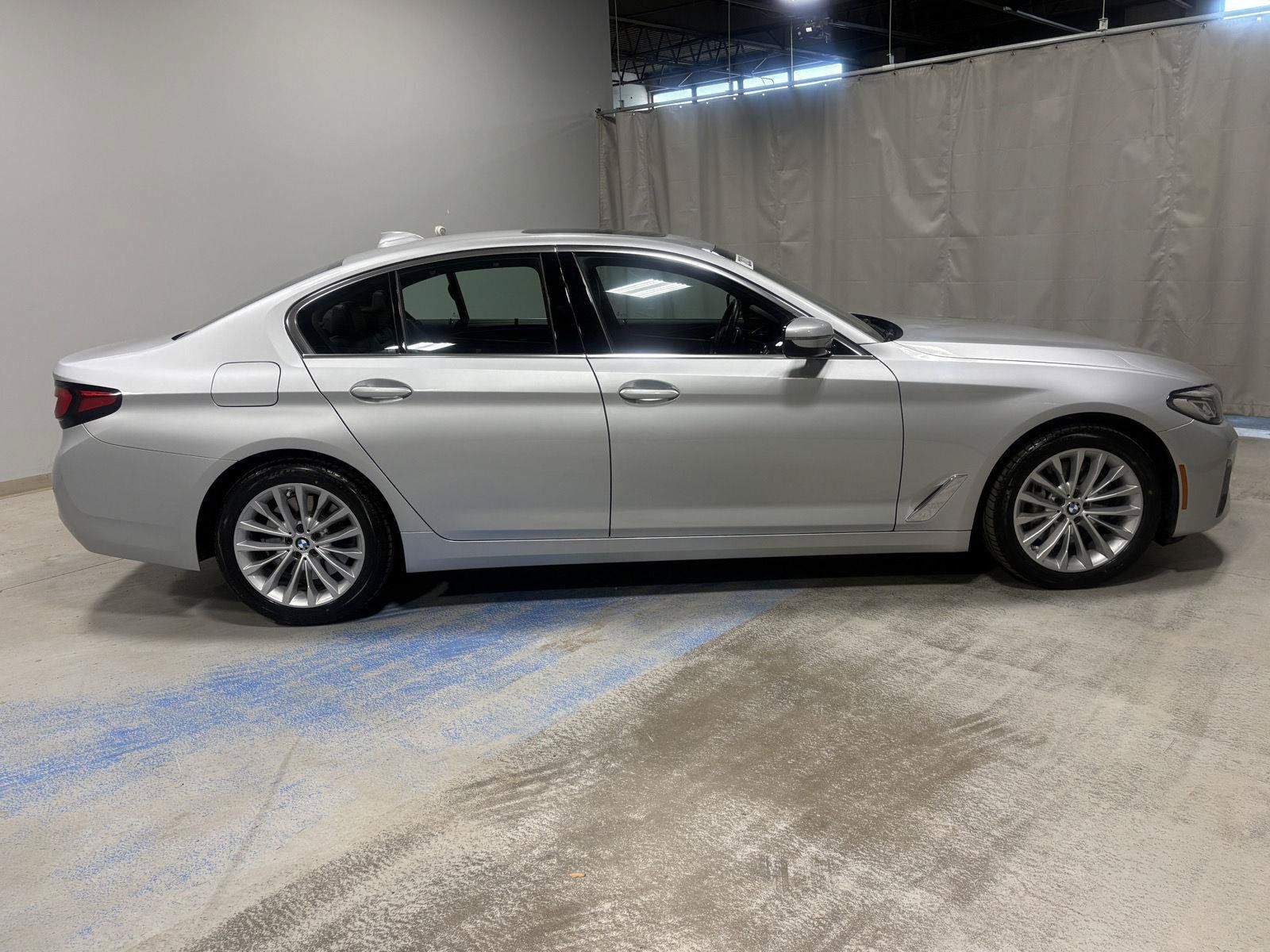Used 2021 BMW 540i xDrive w/ Executive Package AWD/4WD image 19