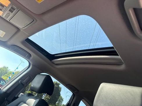 Used 2021 Honda CR-V Touring image 7