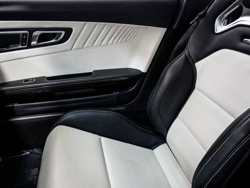 Used 2016 Mercedes-Benz AMG GT S w/ Exclusive Interior Package image 26