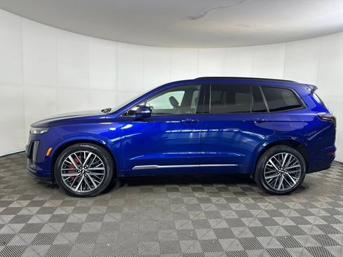 Used 2023 Cadillac XT6 Sport image 6