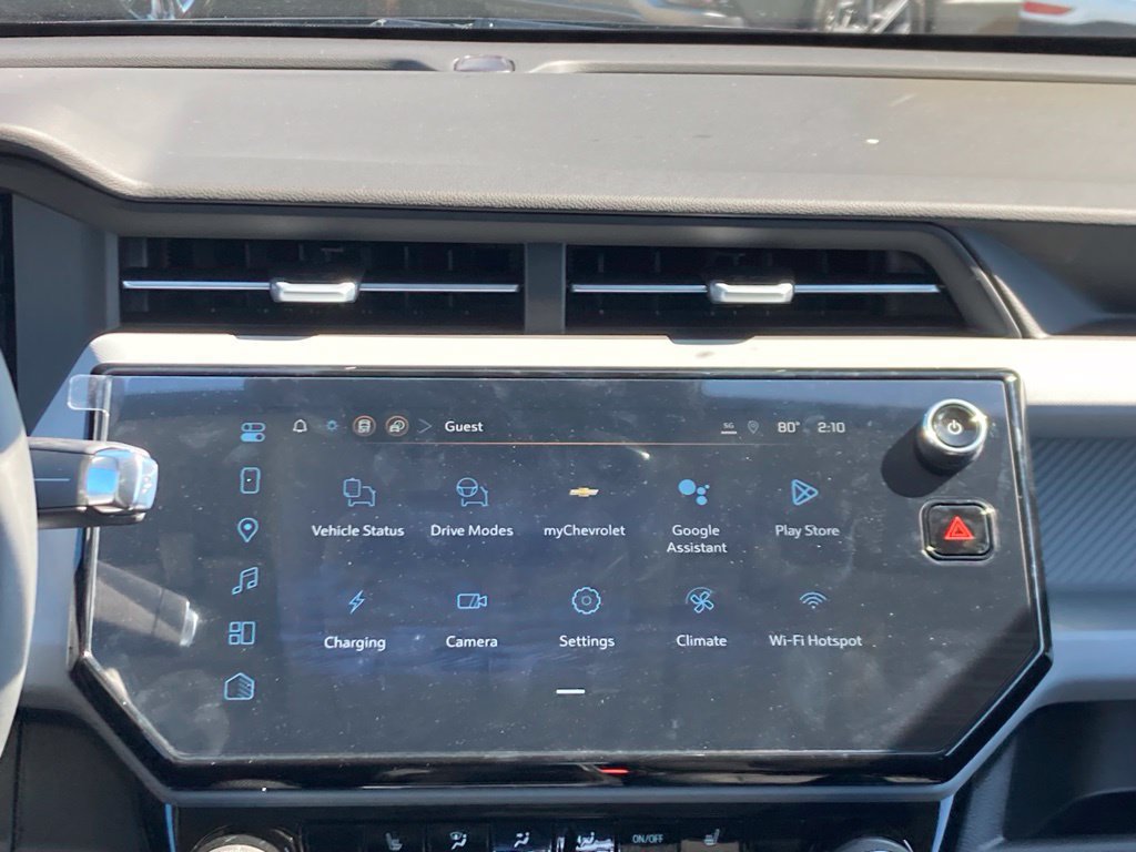 New 2027 Chevrolet Bolt LT w/ Comfort Package FWD image 11