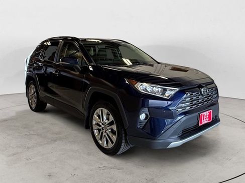 Used 2019 Toyota RAV4 Limited w/ Cold Weather Package image 8