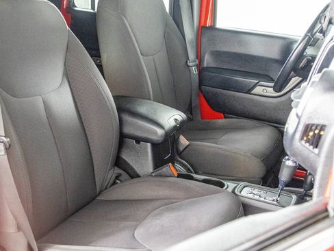 Used 2014 Jeep Wrangler Unlimited Sport w/ Quick Order Package 24S image 39