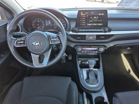 Used 2019 Kia Forte LXS FWD image 20