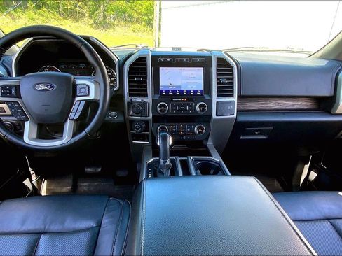 Used 2020 Ford F150 Lariat w/ Equipment Group 502A Luxury AWD/4WD image 14
