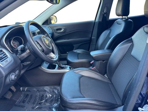 Used 2020 Jeep Compass Latitude image 9