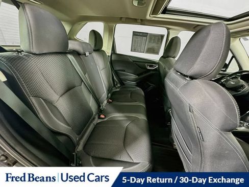 Used 2020 Subaru Forester Premium AWD/4WD image 32