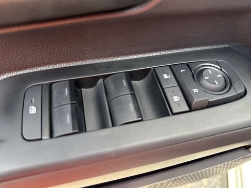 Used 2025 Toyota Tacoma SR5 image 15