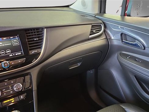 Used 2022 Buick Encore Preferred w/ Safety Package image 21