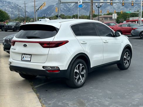 Used 2022 Kia Sportage LX AWD/4WD image 4