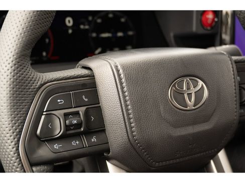Used 2026 Toyota Tacoma TRD Off-Road AWD/4WD image 30