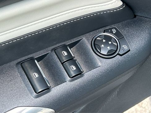 Used 2024 Ford Mustang Premium image 21