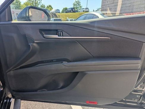 Used 2025 Toyota Camry LE FWD image 29