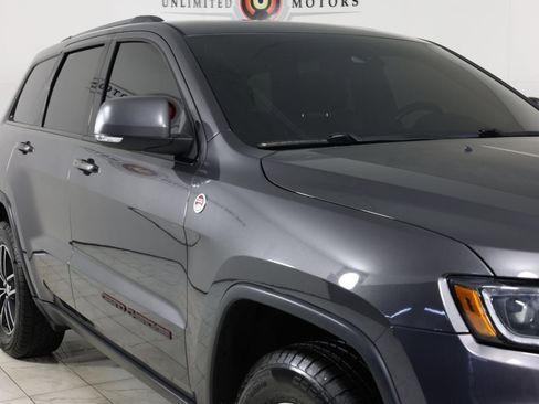 Used 2017 Jeep Grand Cherokee Trailhawk w/ Trailhawk Luxury Group image 37