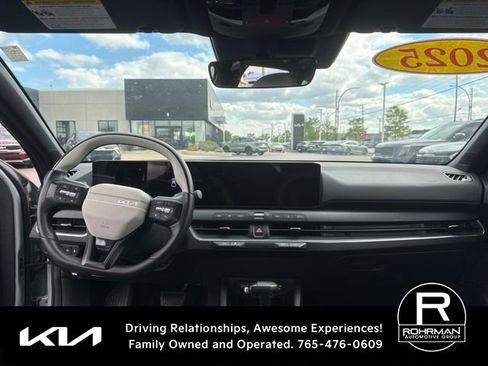 Used 2025 Kia K4 GT-Line w/ GT-Line Premium Package FWD image 10