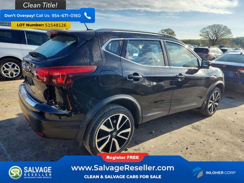 Used 2017 Nissan Rogue Sport SL w/ SL Premium Package FWD image 4