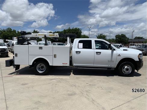 Used 2022 RAM 3500 Tradesman AWD/4WD image 7