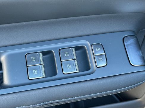 New 2026 Polestar Polestar 4 image 15