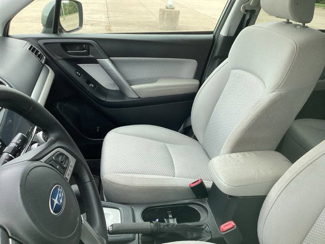 Used 2017 Subaru Forester 2.5i Premium AWD/4WD image 16
