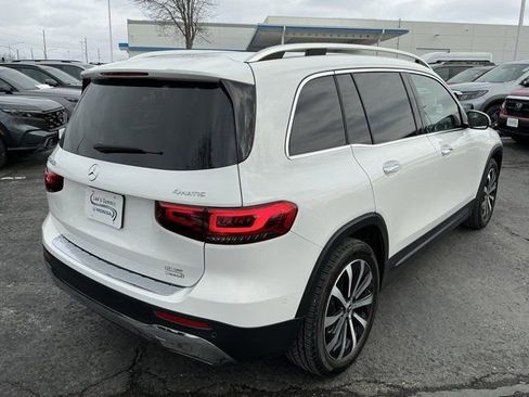 Used 2023 Mercedes-Benz GLB 250 4MATIC image 3