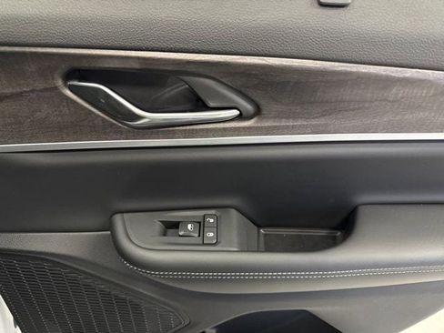 New 2025 Jeep Grand Cherokee Limited w/ Luxury Tech Group II AWD/4WD image 49