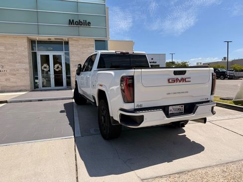 Used 2024 GMC Sierra 2500 AT4 w/ AT4 Premium Plus Package image 7