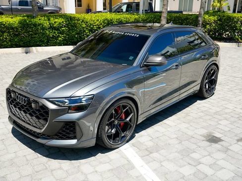 Used 2025 Audi RS Q8 performance AWD/4WD image 9