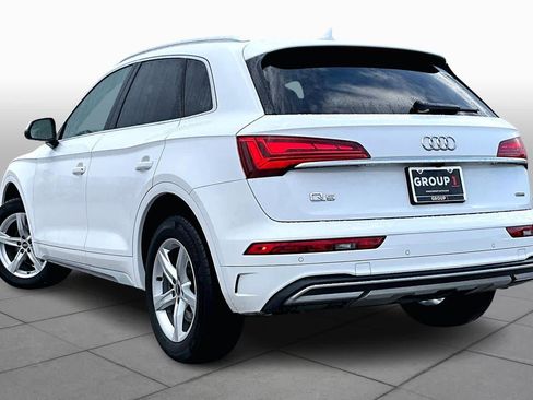 Used 2021 Audi Q5 Premium w/ Convenience Package image 12