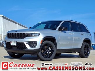 Used 2024 Jeep Grand Cherokee Altitude image 1